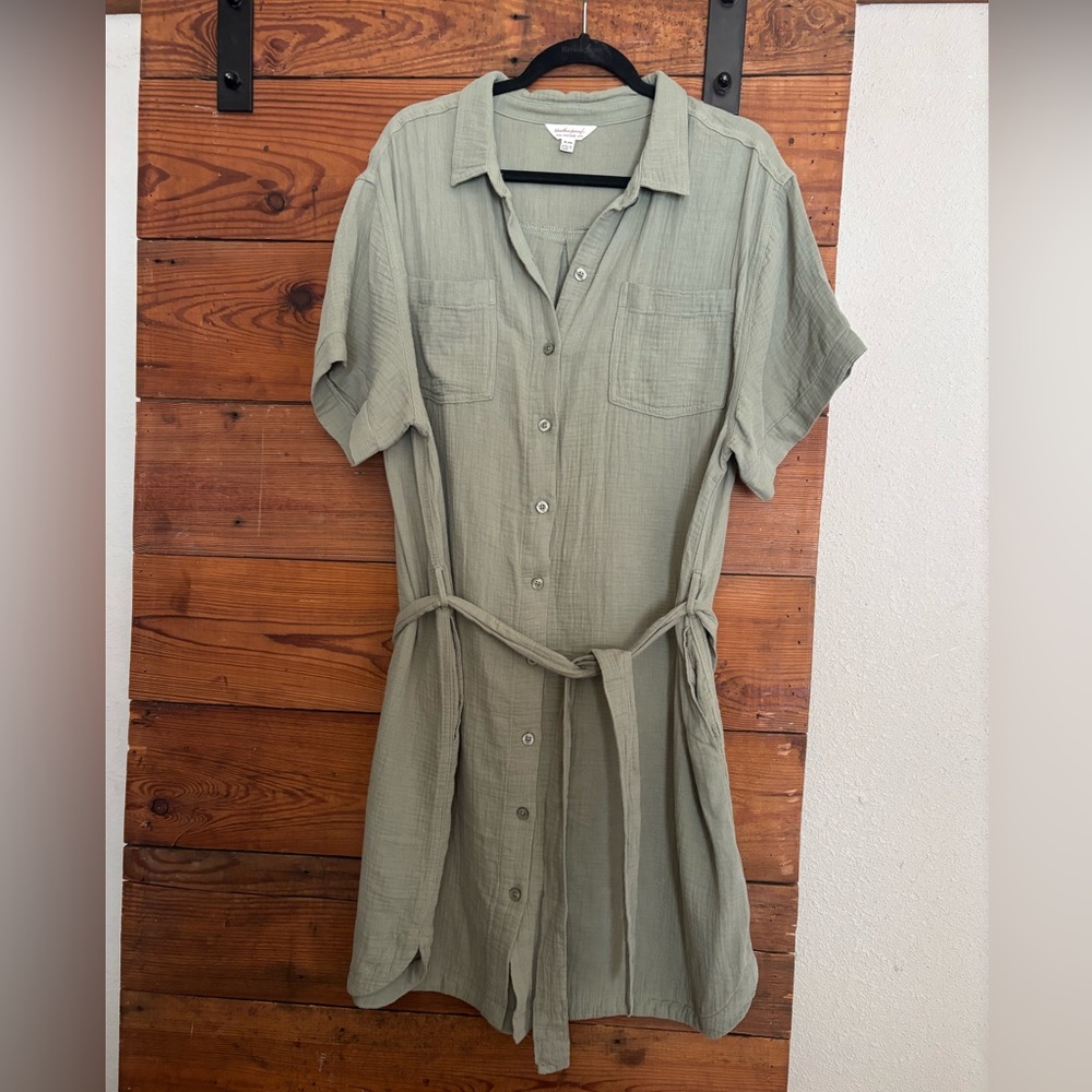 Short Sleeve Button-Up Shirt Dress